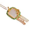 Collar Colgante Cuadrado con Borla para Cejas Esmaltada, Incrustaciones de Oro Antiguo y Jade Hetian, Plata S925