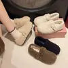 Sapatos de algodão aumento de altura interna slip-on pessoa preguiçosa pelúcia feijão sapatos mais inverno veludo quente 2026 sapatos de pele mulheres