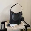 Bolsa Tote Grande de Couro de Alta Qualidade, Tecida à Mão, Coleção Outono/Inverno 2026, Bolsa de Ombro/Axila Estilo Balde, Bolsa de Mão para o Dia a Dia