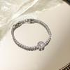 Pulsera con Baño de Oro Real de Lujo Ligero, Completamente Incrustada con Circonita Diamante para Mujer, Estilo Nicho, Hebilla Geométrica, Pulsera Ajustable, Joyería de Celebridad de Internet