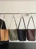 Bolsa Grande de Textura Fosca Retrô para Mulheres 2025 Novo Estilo Outono Inverno Bolsa de Ombro Simples Bolsa Transversal Tipo Balde