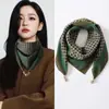 Bufanda Cuadrada Cálida de Nuevo Estilo 2025 con Hebilla Magnética, Bufanda Triangular de Seda, Bufanda de Algodón para Mujer, Bufanda Elegante para el Cuello para Primavera, Otoño e Invierno, Versátil y Elegante