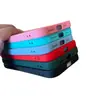 Adecuado para iPhone16 Agujero Fino Silicona Líquida Imitación Original Succión Magnética Funda de Teléfono Apple magsafe Flocado Suave