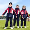 Uniforme escolar para estudiantes de primaria, traje, ropa de invierno, tres piezas, juegos deportivos, ropa de clase para niños, ropa de jardín de infantes, ropa de primavera y otoño.
