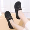 Zapatos de tela nuevos de estilo primaveral del viejo Pekín para mujer, Mocasines casuales transpirables de punto volador, Zapatos cómodos sin cordones para madres de mediana edad y mayores