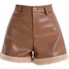 Pantalones cortos de cuero negro para mujer, nuevo modelo otoño e invierno 2026, diseño de cintura alta, pantalones de pierna ancha en línea A, adecuados para mujeres petite, se pueden usar con botas