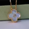 Collar de Trébol de Cuatro Hojas Rosa de Oro Rosa de 18 Quilates con Madreperla, Edición Limitada de Navidad 2025 para Mujer, Collar Clavicular Edición Limitada de Diamantes