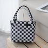 Bolso Nuevo Tejido de Plástico Cesta para Verduras Bolso Cruzado Bolso de Playa DIY Foto Bolso Casual para Mujer Modelo Popular Fabricante Mayorista