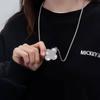 Novo Estilo Pingente de Colar Frasco de Perfume Trevo de Quatro Folhas Cravejado com Diamantes Hip-Hop Colar Masculino e Feminino Pingente Totalmente Cravejado de Luxo Leve Venda por Atacado
