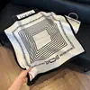 Pañuelo de Seda 70 Cuadrado Moda Coreana de Alta Gama Versátil Profesional Seda Sintética Pequeño Pañuelo de Cuello Estampado Retro Pañuelo de Seda para Mujer