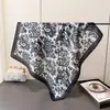 Elegante Bufanda Cuadrada Estampada de Seda Sintética con Patrón de Anacardo, Chal, Pañuelo para el Cuello, Corbata de Cuello de Alta Gama, Pañuelo Cuadrado Pequeño, Pañuelo para la Cabeza, Bufanda de Seda, Bufanda para Mujer