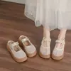 Zapatillas de Verano Perforadas de Perlas de Moda Nuevas Transpirables Versátiles de Suela Gruesa que Aumentan la Altura Cerradas sin Cordones