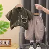Traje de Verano para Niños Estilo Nuevo Ropa para Bebés y Niños Moda para Bebé Niño Verano Delgado Manga Corta Conjunto de Dos Piezas Venta al por Mayor