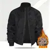Venta al por mayor transfronterizaVentas directas de fábricaChaqueta de cuero Chaqueta de cuero para hombre Temporada de otoño e invierno Chaqueta de cuero cepillado Abrigo Logo estampado