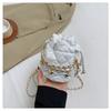 Bolso Bandolera de Hombro Pequeño Fresco Plisado Suave Mini Bolso para Mujer 20 Bolso Balde Cadena Cuadros Diamante Nuevo 23 Moda PU