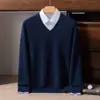 Suéter masculino 100% lã para outono e inverno, tricô com gola V, suéter de cashmere slim-fit, top básico quente de cor sólida versátil
