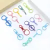 La Fábrica Suministra Varios Tipos de Llaveros Metálicos Pintados, Llaveros de Colores Dulces y Diseños Que Se Pueden Combinar con Varios Llaveros