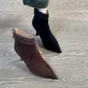 Botines Cortos de Piel Suave Adelgazantes para Mujer, Nuevo Estilo Otoño e Invierno 2026, Punta Fina, Elegantes y Versátiles, Tacones Altos con Estilo, Botines Individuales con Cremallera Trasera