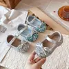 Zapatos de Princesa con Lentejuelas para Niñas 2026 Nueva Moda Versátil de Cuero para Niños Zapatos Planos de Rendimiento para Niñas Pequeñas