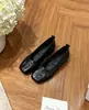 Novo Outono Retro Francês Comute Slip-on Couro Macio Sapatos Baixos Confortáveis Boca Rasa Sapatos de Vovó Usáveis Não Cansam os Pés