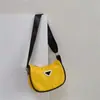 Nova Bolsa Transversal Ultraleve Infantil Versátil Simples de Nylon Casual para Meninos e Meninas Moda Pequena Tendência