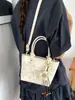 Bolsa feminina transfronteiriça 2026 nova moda versátil brilhante bordado pesado bolsa de mão Lady Dior bolsa de ombro transversal com fita
