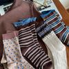 Calcetines Rayados Marrones para Mujer, Algodón Puro, Estilo Popular Nuevo Otoño e Invierno 2025 Calcetines Caídos, Marrones para Primavera y Otoño, Combinados con Zapatos Pequeños de Cuero