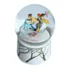 Bola de Cristal Luminosa Personalizada Globo de Nieve para el Día de San Valentín Linda Decoración Casera Hecha a Mano Adornos de Artesanía de Resina para Escritorio