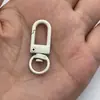 Fivela de Camarão em Liga de Zinco com Pintura Colorida Assada Fivela Pequena de Porta de 3 Pontos Fivela para Pendurar Bonecas Acessórios para Joias DIY Chaveiros Em Estoque