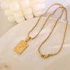 Collar con colgante cuadrado con letras transfronterizas de viento frío de minorías japonesas y coreanas, joyería versátil de acero inoxidable para mujer al por mayor