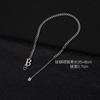 Collar de estilo frío con borlas y letra B de acero de titanio para mujer, elegante collar de cadena de suéter de estilo europeo y americano, cadena de clavícula corta con personalidad