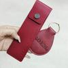 Bolsa de Cuero Personalizada por el Fabricante Cubierta Protectora de Cuero PU Simple Roja Regalo Creativo Cubierta de Cuero para Bolígrafo Portatarjetas