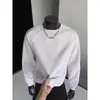 Sudadera casual de peso pesado estilo americano para hombre, nueva colección de otoño, cuello redondo, corte holgado, perfecta como capa interior o camiseta base, con un corte tridimensional