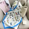 Bufanda Cuadrada Pequeña de Verano 2026 con Estampado de Perro de Dibujos Animados, Pañuelo para la Cabeza Lindo, Bufanda de Seda Versátil Estilo Coreano, Bufanda para el Cuello