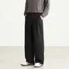 Novas calças casuais de outono e inverno para homens, apresentando um corte clássico e relaxado, design de perna reta e uma silhueta fluida e solta, com pernas largas e estilo até o chão