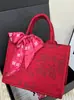 Bolsa de Casamento Transfronteiriça, Bolsa de Grande Capacidade, Nicho Feminino, Bolsa Vermelha de Mão para Envelopes Vermelhos, Bolsa Nupcial que Pode Ser Usada Diariamente