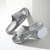 Novas Sandálias de Dedo Estilo 2024 para Homens, Calçado de Verão para Uso Externo, Sandálias Simples Antiderrapantes da Moda, Sandálias de Praia para Homens