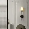Lámpara de pared de cobre vintage estilo francés color crema para sala de estar, lámpara de noche sencilla, lámpara de pared de brazo largo de lujo ligero americana para villa