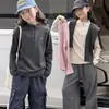 Ropa interior básica de otoño para niñas, cepillada y engrosada, nuevo estilo otoño e invierno 2026, ropa exterior para niños, top con media cremallera para finales de otoño
