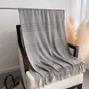 Bufanda Chal Cálido a Cuadros Estético y Elegante para Otoño e Invierno, Versátil para Parejas, con Borlas, Bufanda de Cachemir Sintético