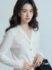 Loja Oficial Shanghai Dan Nong / Estilo Luxo Discreto / Cardigã Suéter Tricô Base de Caxemira Ultrafina com Renda Solúvel em Água Feminino