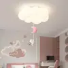 Lámpara de techo para dormitorio con forma de nube, color crema, diseño minimalista, nueva, adecuada para habitaciones infantiles, estilo moderno, hierro