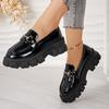 Sapatos Pequenos de Couro Versátil Estilo Britânico de Sola Grossa e Salto Grosso para Mulheres 2025 Verão Novo Mocassins Slip-On Retrô com Fivela de Metal