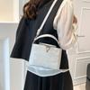 Bolso de Mano Versátil de Alta Gama, Gran Capacidad, Nuevo Diseño de Serpiente, Moda Casual de Verano 2026, Bolso Cuadrado Texturizado para Hombro Cruzado