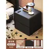 Mesa de cabeceira de madeira maciça para uso doméstico no quarto, novo pequeno armário de armazenamento de cabeceira moderno minimalista estilo vintage creme