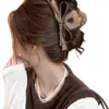 Presilha de Cabelo com Laço Cor Café Escuro para Mulheres 2025 Nova Presilha Grande Presilha de Tubarão Presilha de Pelúcia Acessório de Cabelo para a Parte de Trás da Cabeça