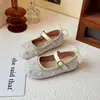 Zapatos de Princesa con Suela Suave para Niñas 2026 Primavera/Verano Nuevos Zapatos Casuales Versátiles de Moda con Moño y Diseño Hueco Mary Jane