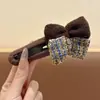 Pasador de Flor Retro Francés, Pinza de una Palabra de Alta Gama y Exquisita para la Parte Trasera de la Cabeza, Pinza para el Cabello Antigolpes, Accesorio para el Cabello Tipo Pinza de Pato para Mujer