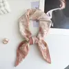 2026 Nuevo Pañuelo Cuadrado Pequeño Artístico Estilo Coreano Retro, Pañuelo de Seda, Pañuelo para el Cuello, Pañuelo Delgado Transpirable Amigable con la Piel, Chal