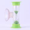 Venta al por mayor directa de fábrica temporizador de 3 minutos ventosa reloj de arena adornos decorativos creativos seguridad anti-caída plástico pequeño reloj de arena